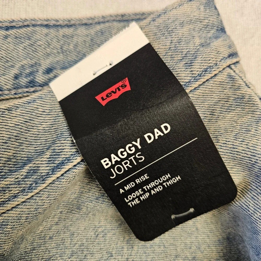 Levis Premium Baggy Dad Jorts Light Wash Denim Shorts Mid Rise Size 33 NEW